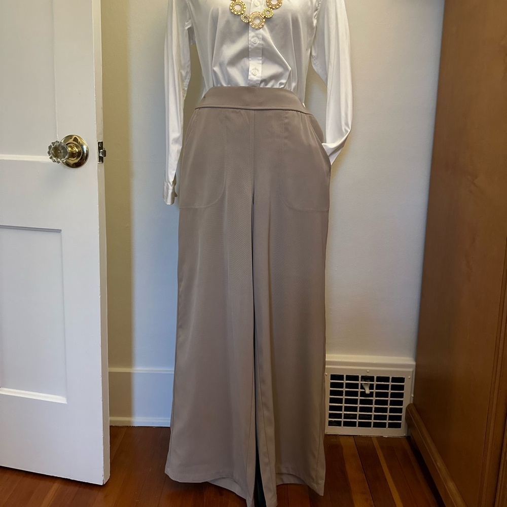 Max Studio Wide Leg Trouser - Picture 2 of 8